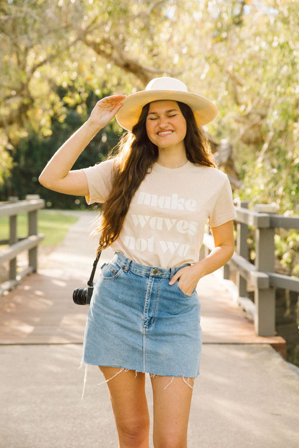 Make Waves Tee | Beige